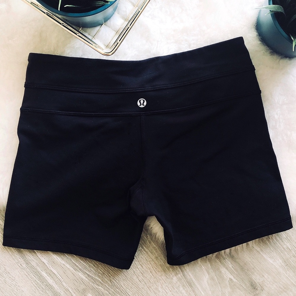 LULULEMON 🍋 Black Luon Athletic Shorts 4” Sz 4